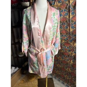 Vintage Victorias Secret Gold Label Floral Satin Kimono Robe Pink OSFM Hong Kong